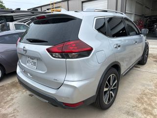 2019 Nissan Rogue SL - Exterior Rear Right Corner Image